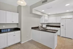 11515 N 91st St, Scottsdale, AZ 85260 - Photo 13