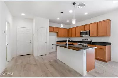 5818 W Encinas Lane, Phoenix, AZ 85043 - Photo 9