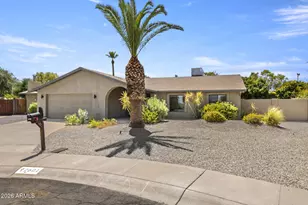 2601 E Sahuaro Dr, Phoenix, AZ 85028 - Photo 1