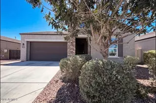 2528 Comiskey Dr Neck, Florence, AZ 85132 - Photo 1