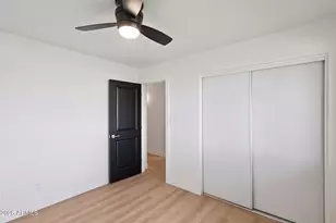 735 E Manhatton Dr, Tempe, AZ 85282 - Photo 23