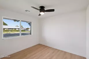 735 E Manhatton Dr, Tempe, AZ 85282 - Photo 25