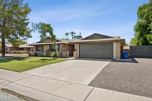 735 E Manhatton Dr, Tempe, AZ 85282 - Photo 43