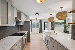735 E Manhatton Dr, Tempe, AZ 85282 - Photo 9