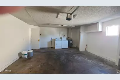 6111 W Cambridge Avenue, Phoenix, AZ 85035 - Photo 15