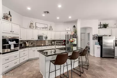 4706 E Des Moines Street, Mesa, AZ 85205 - Photo 3