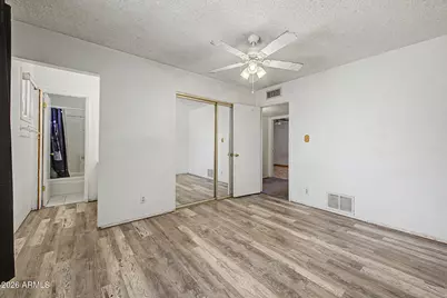 3522 W Mercer Lane, Phoenix, AZ 85029 - Photo 11