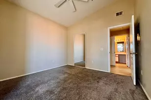 2929 W Yorkshire Dr, Phoenix, AZ 85027 - Photo 9