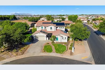 1122 E Lodgepole Drive, Gilbert, AZ 85298 - Photo 11