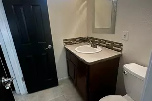 8737 E Jackrabbit Rd, Scottsdale, AZ 85250 - Photo 23