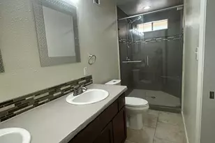 8737 E Jackrabbit Rd, Scottsdale, AZ 85250 - Photo 17