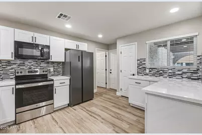 9033 W Vogel Avenue, Peoria, AZ 85345 - Photo 11