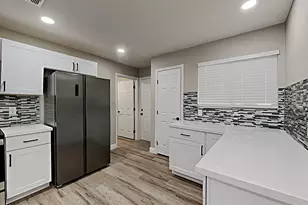 9033 W Vogel Ave, Peoria, AZ 85345 - Photo 7