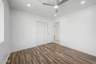 3010 W Country Gables Drive, Phoenix, AZ 85053 - Photo 31