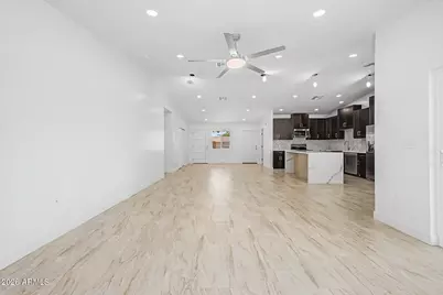 3010 W Country Gables Drive, Phoenix, AZ 85053 - Photo 9