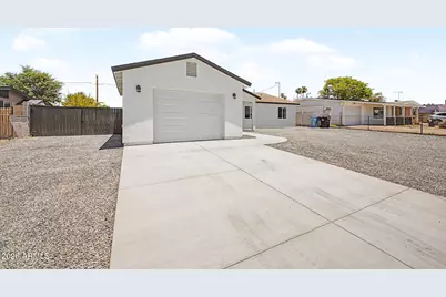 3010 W Country Gables Drive, Phoenix, AZ 85053 - Photo 3