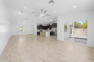 3010 W Country Gables Dr, Phoenix, AZ 85053 - Photo 9