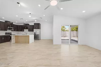 3010 W Country Gables Drive, Phoenix, AZ 85053 - Photo 11