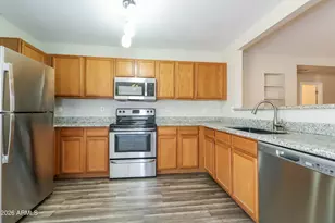 15753 W Gelding Dr, Surprise, AZ 85379 - Photo 11