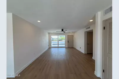 16005 N Nicklaus Lane, Sun City, AZ 85351 - Photo 19