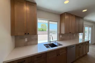 16005 N Nicklaus Ln, Sun City, AZ 85351 - Photo 11
