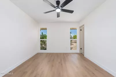 16005 N Nicklaus Lane, Sun City, AZ 85351 - Photo 19