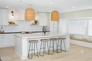 6302 E Winchcomb Dr, Scottsdale, AZ 85254 - Photo 15