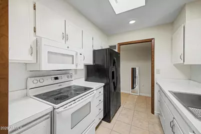 13622 N 98th Avenue #C, Sun City, AZ 85351 - Photo 11