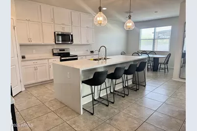 1090 W Beacon Drive, Casa Grande, AZ 85122 - Photo 5