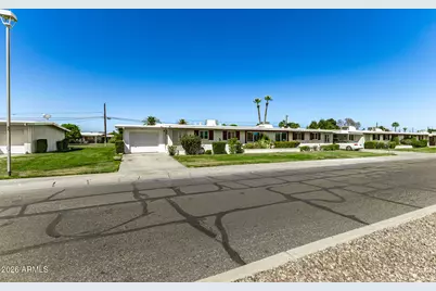 10752 W Peoria Avenue, Sun City, AZ 85351 - Photo 23