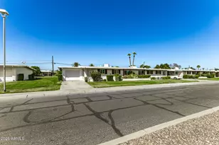 10752 W Peoria Ave, Sun City, AZ 85351 - Photo 23