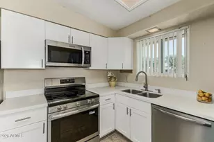 10752 W Peoria Ave, Sun City, AZ 85351 - Photo 3