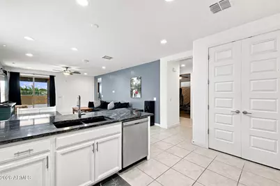 2208 W Dunbar Drive, Phoenix, AZ 85041 - Photo 7