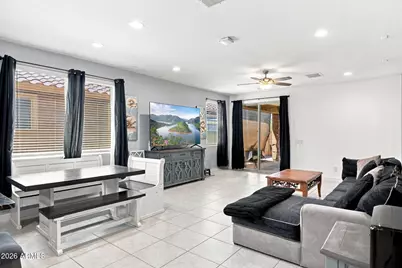 2208 W Dunbar Drive, Phoenix, AZ 85041 - Photo 9