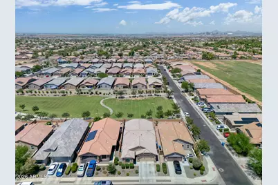 2208 W Dunbar Drive, Phoenix, AZ 85041 - Photo 33