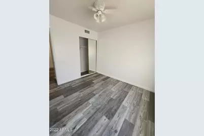 4266 N 68th Drive, Phoenix, AZ 85033 - Photo 9