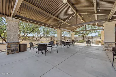 2409 W Allens Peak Drive, San Tan Valley, AZ 85144 - Photo 17