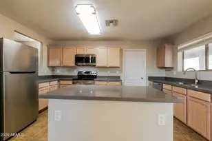 1877 N Greenway Ln, Casa Grande, AZ 85122 - Photo 7