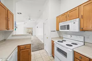 1313 E 10th Pl, Casa Grande, AZ 85122 - Photo 5