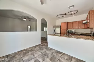 21838 N 41st St, Phoenix, AZ 85050 - Photo 11
