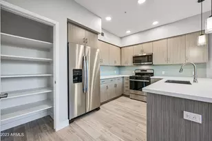 1023 W 5th St, Tempe, AZ 85281 - Photo 5