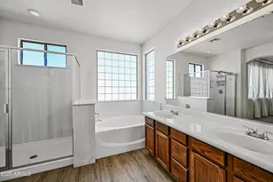 1808 E Dunbar Dr, Phoenix, AZ 85042 - Photo 17