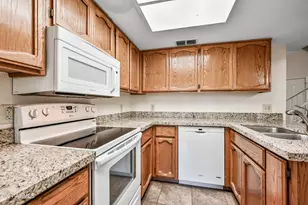 170 E Guadalupe Rd, Gilbert, AZ 85234 - Photo 9