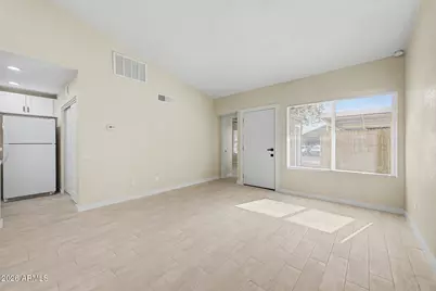 7001 S 41st Street, Phoenix, AZ 85042 - Photo 9