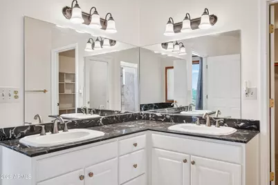 1588 N San Francisco Circle, Sierra Vista, AZ 85635 - Photo 35