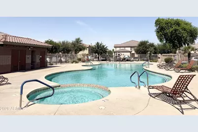 8198 W Groom Creek Road, Phoenix, AZ 85043 - Photo 1