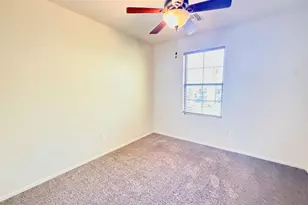 8198 W Groom Creek Rd, Phoenix, AZ 85043 - Photo 11
