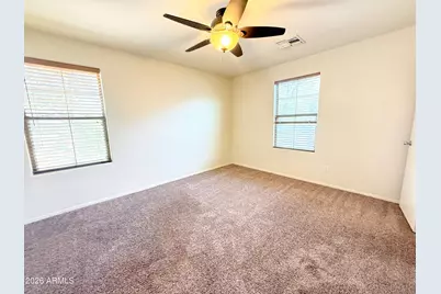 8198 W Groom Creek Road, Phoenix, AZ 85043 - Photo 7