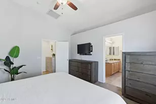 2615 E Beautiful Ln, Phoenix, AZ 85042 - Photo 17