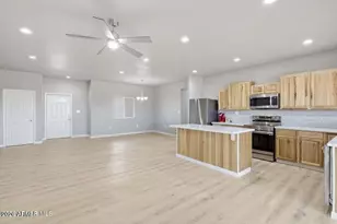 26180 N Vineyard Ln, Paulden, AZ 86334 - Photo 13